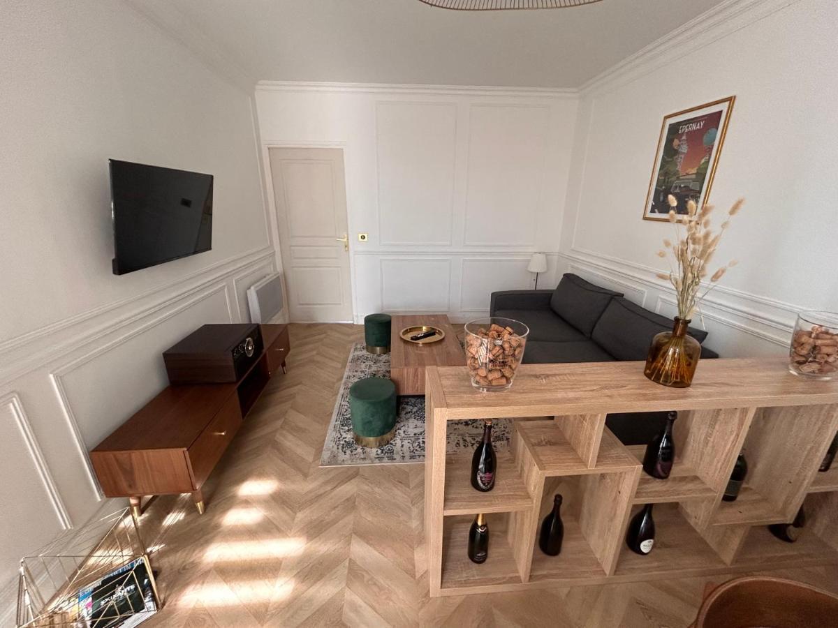Bulle De Champagne : Petit Cocon En Plein Centre Appartement Épernay Buitenkant foto